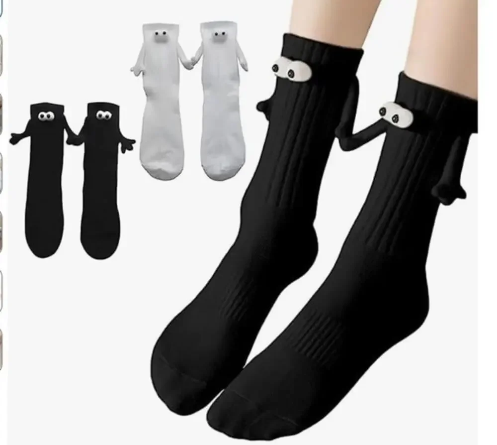 Smilelife Magnetic Holding Hands Socks 2 Pairs Black White Novelty Couples Gift
